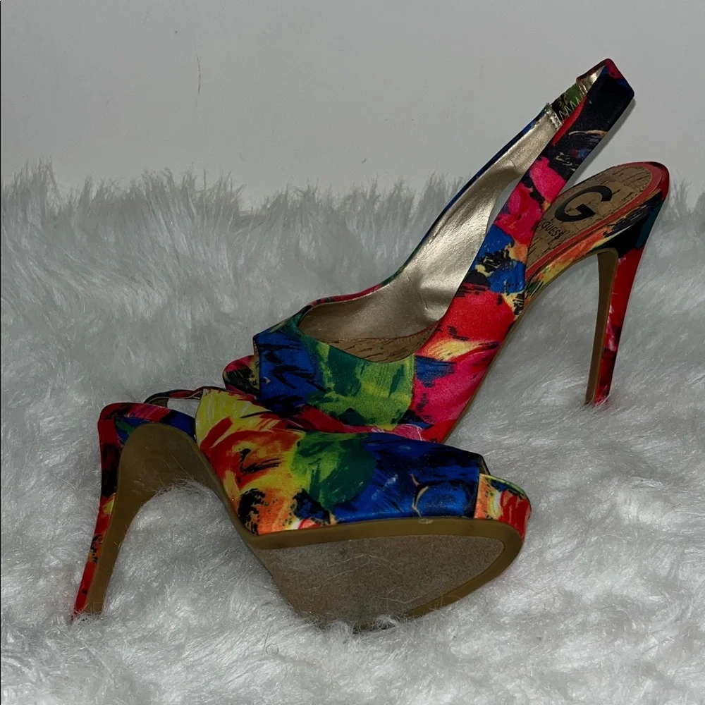 GUESS Colorful Abstract Print Peep Toe Slingback Heels